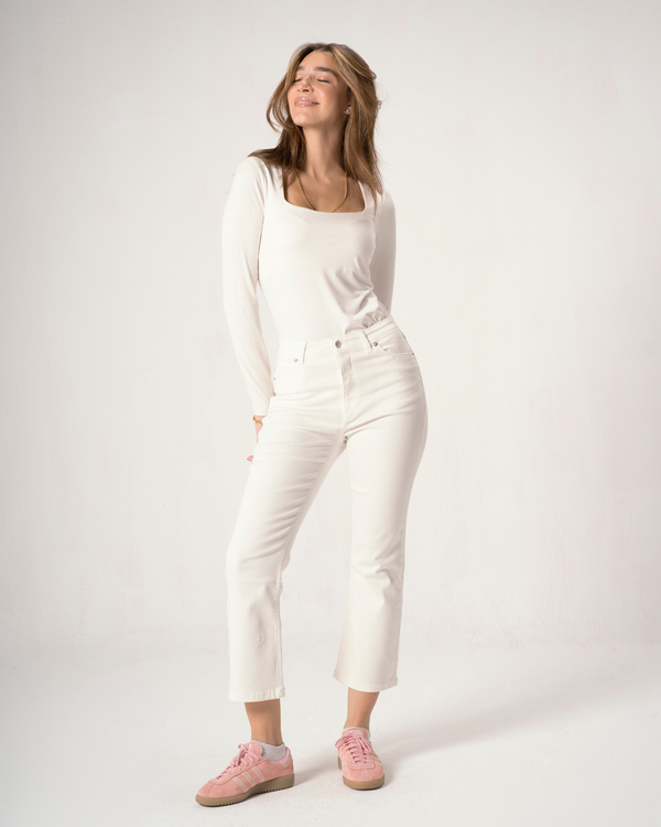 Cropped Flare Jeans in Off-White