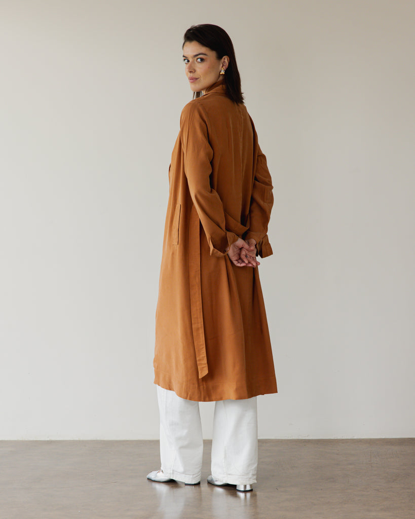 Light Trench Coat in Brick