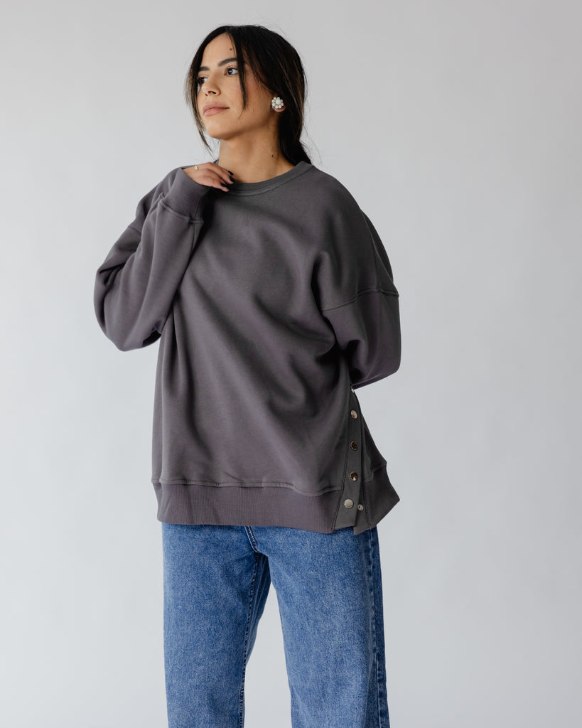 Snap Buttons Sweatshirt in Dark Grey