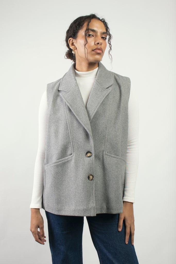 Felt Vest in Grey