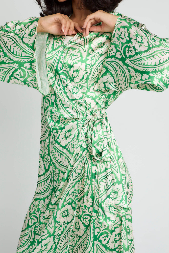 Easy To Love Dress in Printed Emerald